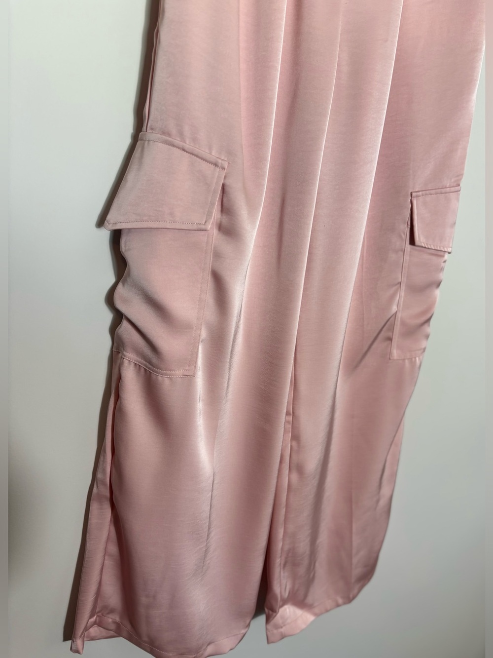 DÈLUC Pousos Satin Cargo Pants – Size Large – NWT - Picture 7 of 10